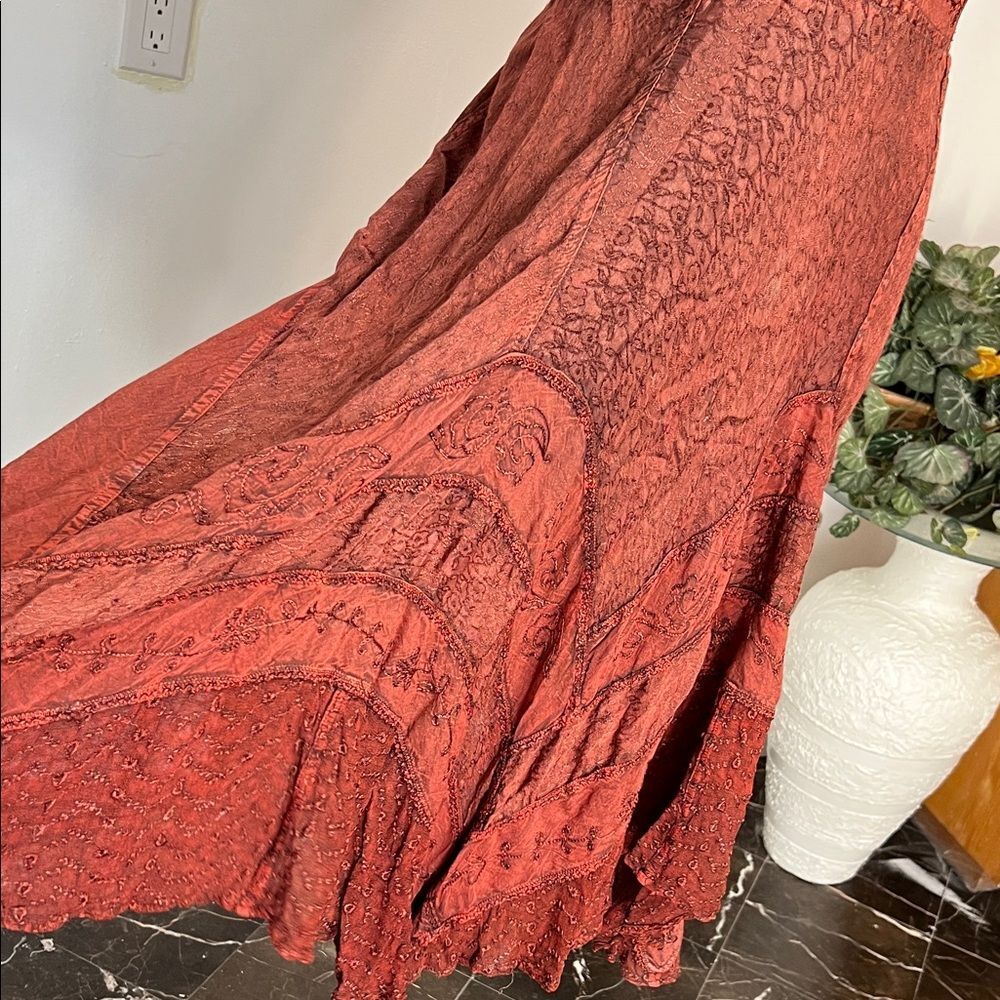 Chic Backless Halter Dress in Rust - Picture 4 of 13